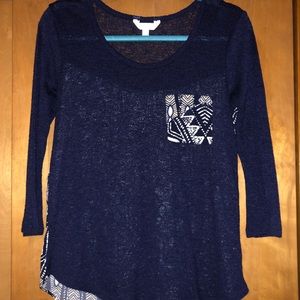 Navy blue 3/4 length sleeve shirt